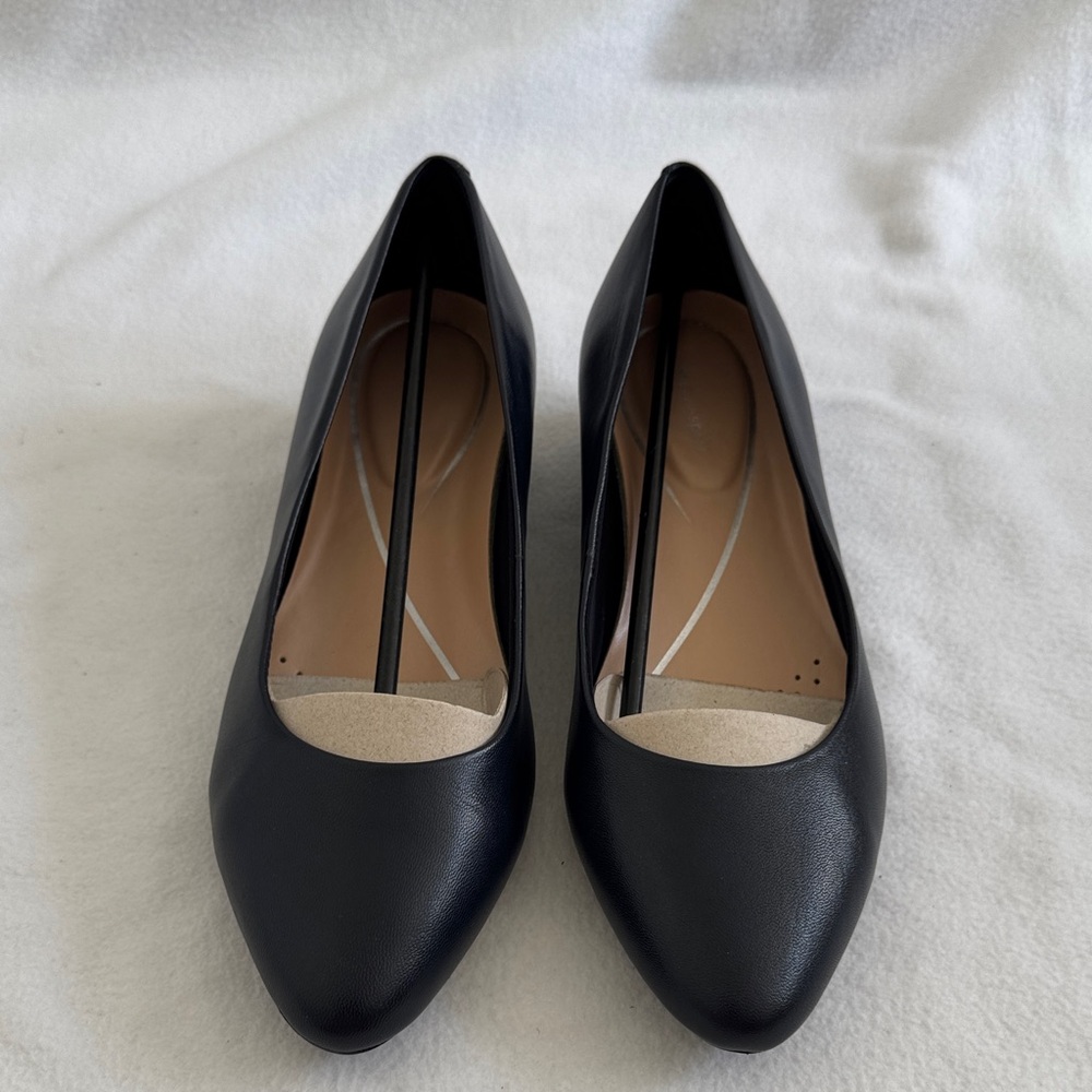 Easy Spirit Navy Blue Women's Heels